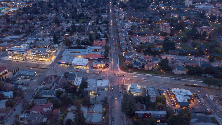 State tells Palo Alto to add 10,000 housing units, City Council continues to protest