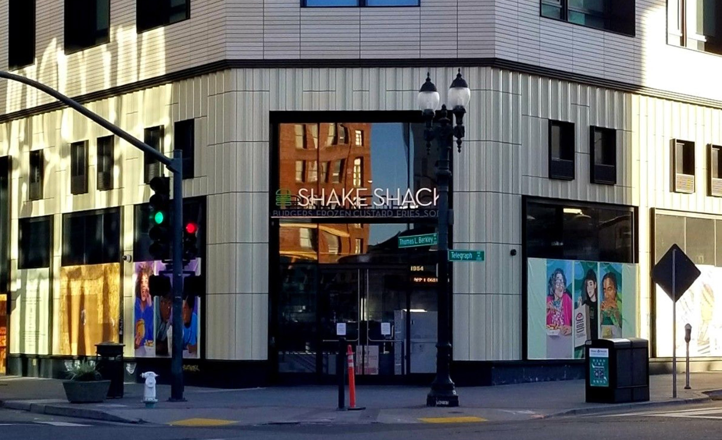 oakland-location-of-shake-shack-nears-opening