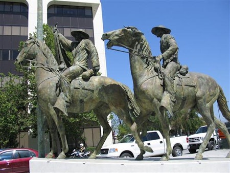 Much-hated statue in San Jose is finally headed to a storage yard