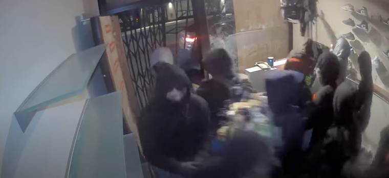 Its not just luxury brands, small Oakland boutique wiped out by 30+ thieves