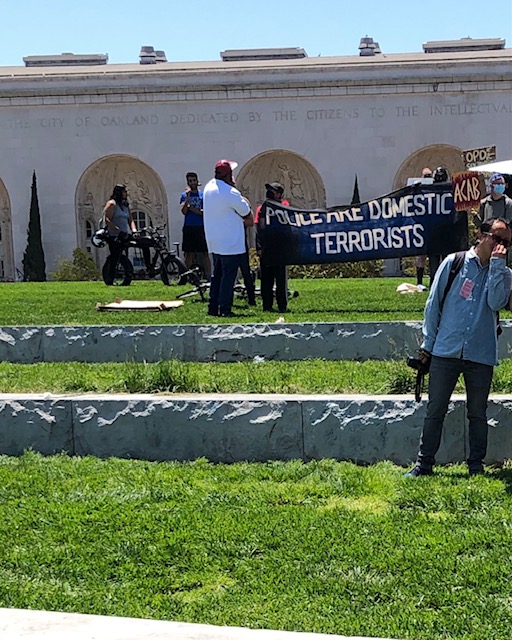 Photo: Counter protestors/ MJ Carter