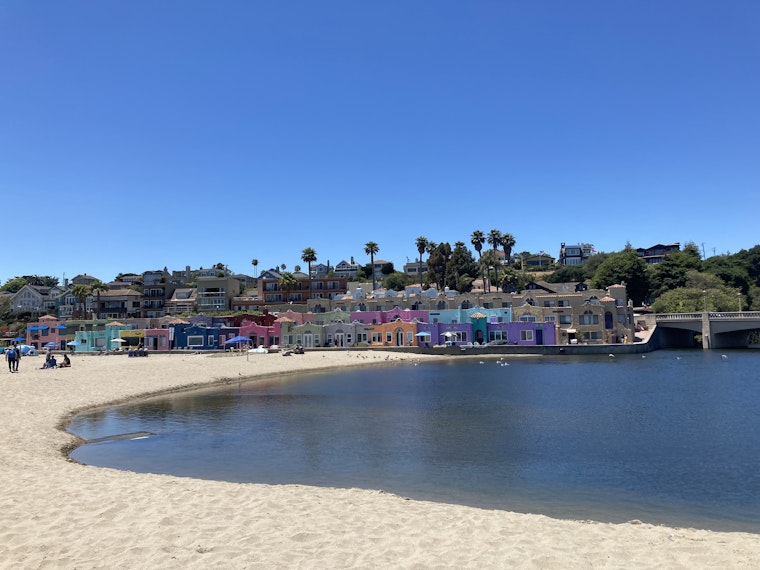 Santa Cruz, California: Beaches, Boardwalk, Whales and Wineries