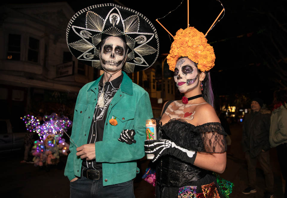 Dia de los Muertos: Honoring Those who Have Passed and Celebrating Life -  Alzheimer's Los Angeles