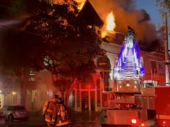 Early morning 3-alarm Duboce Triangle fire displaces five residents