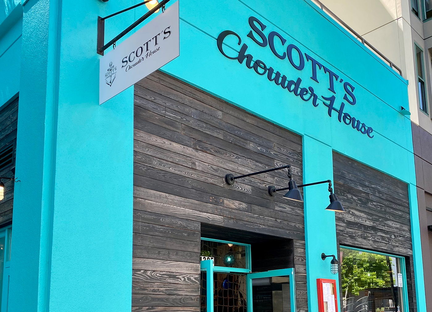 Scott's Chowder House now open on Lower Fillmore