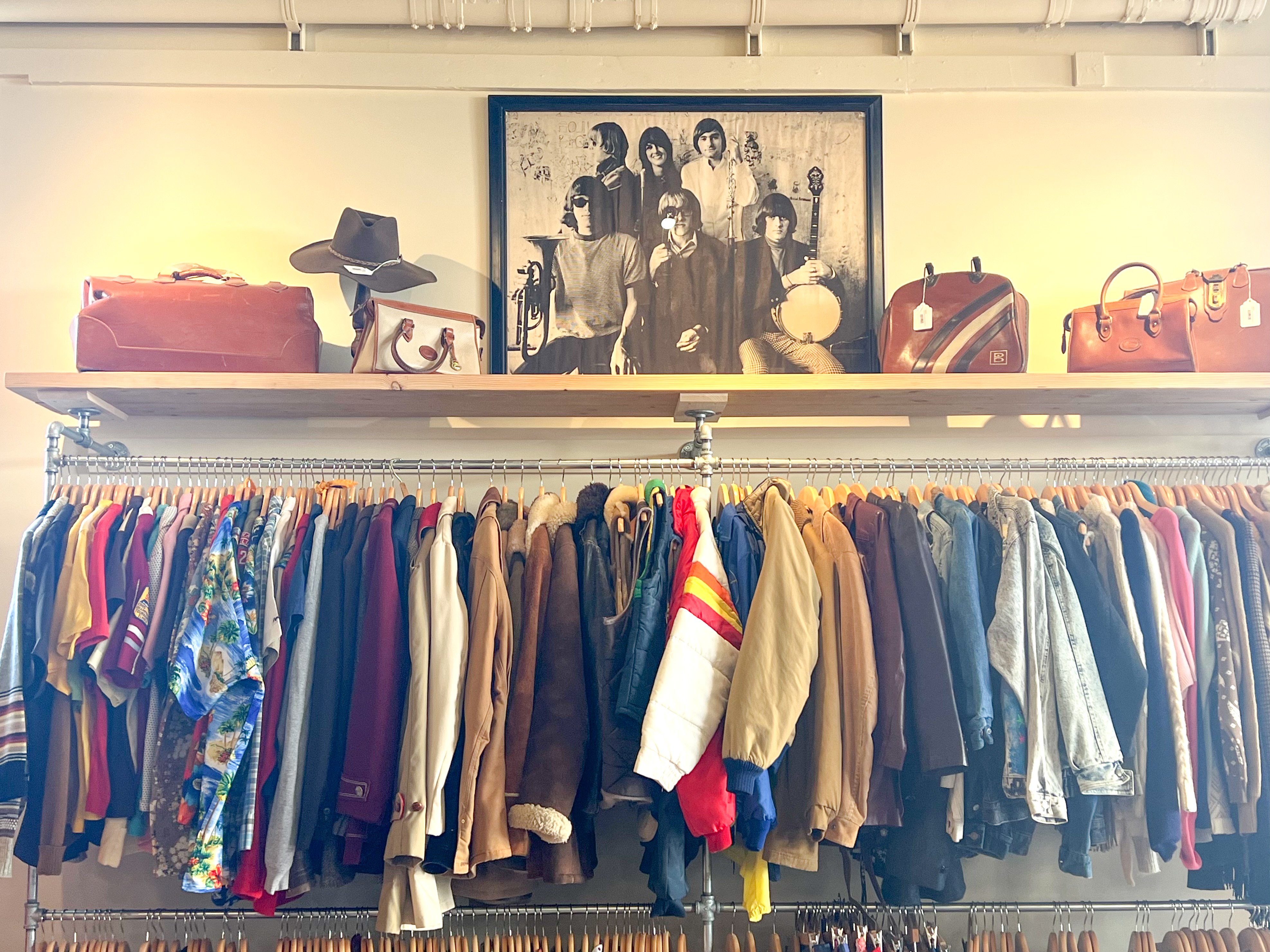 How Do Vintage Stores Get Their Clothes – OneOff Vintage