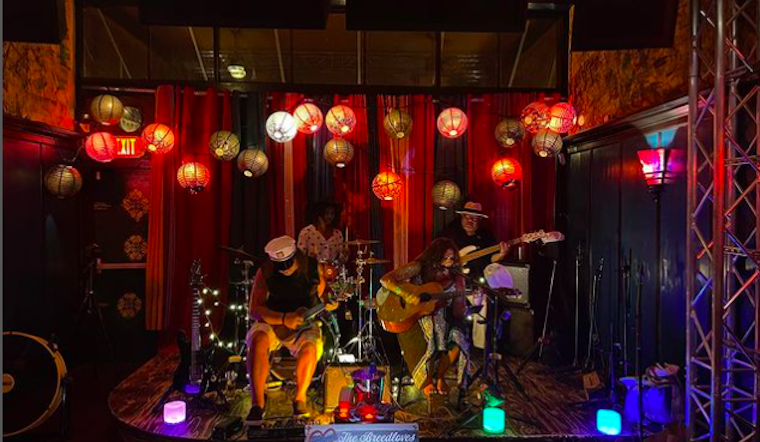 Black Star Pirate BBQ team opens live music & comfort food venue in Pt. Richmond