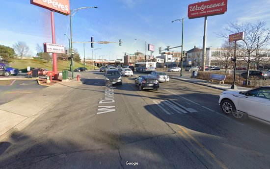 68-Year-Old Chicago Delivery Worker Robbed at Gunpoint