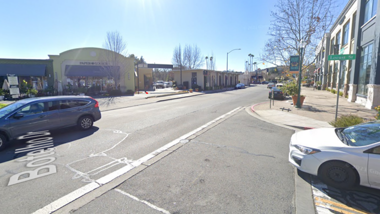 Armed Robbery in Downtown Walnut Creek, Police Investigate and Seek Public's Help