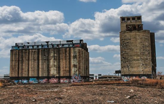 Army Corps Puts Chicago's Damen Silo Demolition Plans Under Review