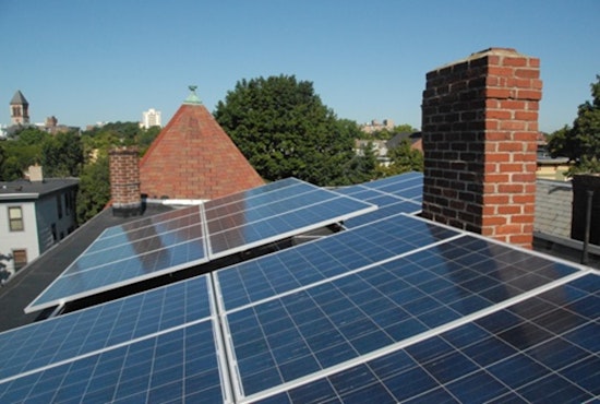 Cambridge Community Solar Program Shines: Aims for Carbon Neutrality by 2050