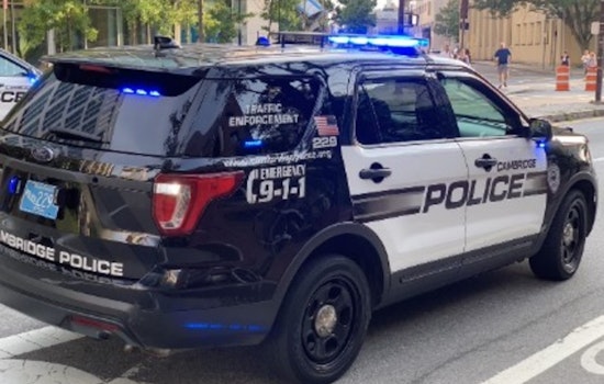 Cambridge Cops Nabs Thieves in Stolen Car