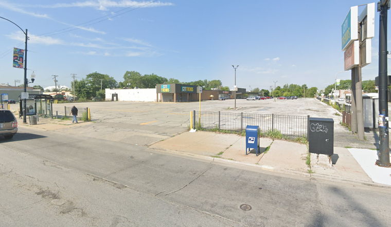 Chicago City Council Committee Approves Donated Land for Winterized Asylum-Seeker Hub Amid Mixed Reactions