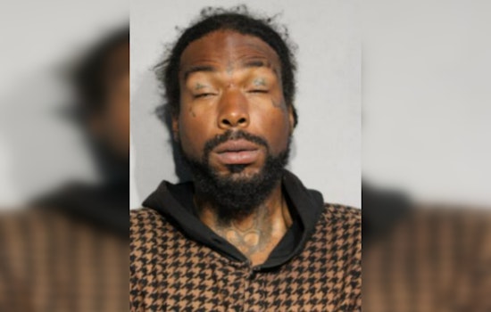 Chicago Man Charged with Assault and Robbery: Suspect Allegedly Armed with Illegal Weapon
