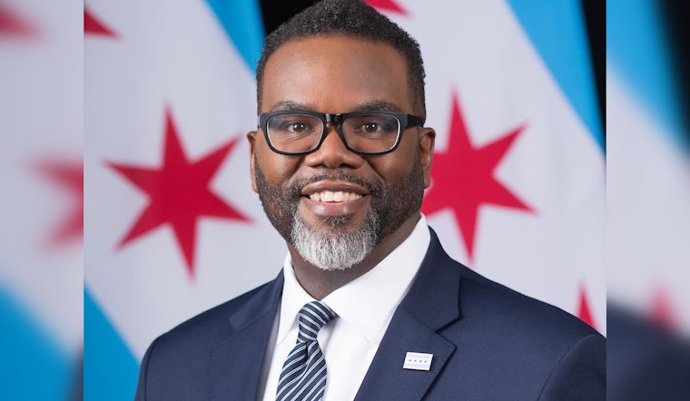 Chicago Mayor Skips Border Visit as Migrant Surge Overwhelms Windy City