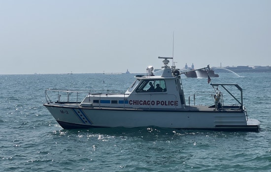 Chicago Police Marine Unit Rescues Sailboat
