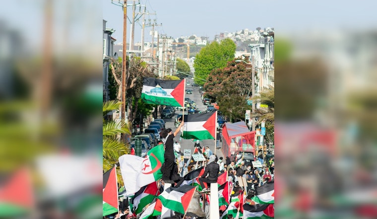 Chicago Protestors Call for Gaza Ceasefire and End to Israeli Siege amid Escalating Violence