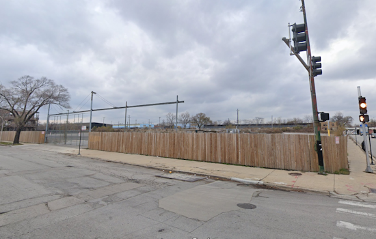 Brighton Park Tent City for Migrants Raises Pollution Concerns in Chicago