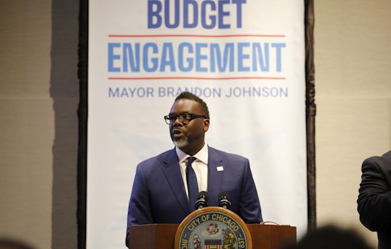 Chicago's Migrant Crisis Demands Aid: State and Federal Support Urged as City Struggles with Funding and Shelter