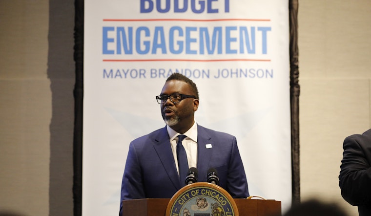 Chicago's Migrant Crisis Demands Aid: State and Federal Support Urged as City Struggles with Funding and Shelter