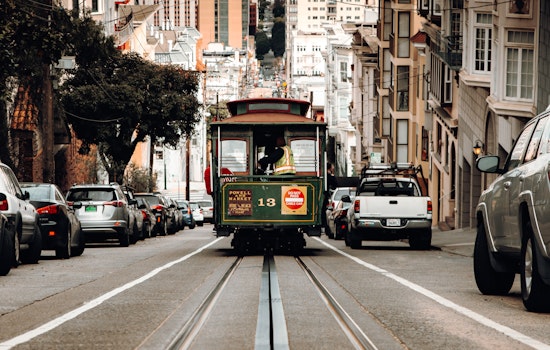 San Francisco Cable Car's Swift Stop to Dodge Collision Leaves 6 Injured