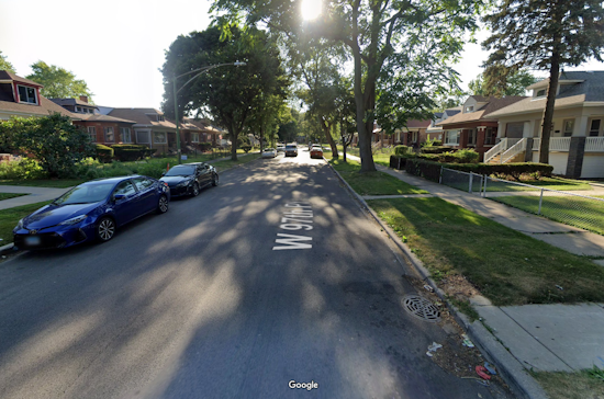 Elderly Duo Robbed at Gunpoint in Brazen Midday Heist on Chicago's South Side