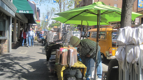 Food Vendors Dodge Ban in Mission District, Raising Equity Questions