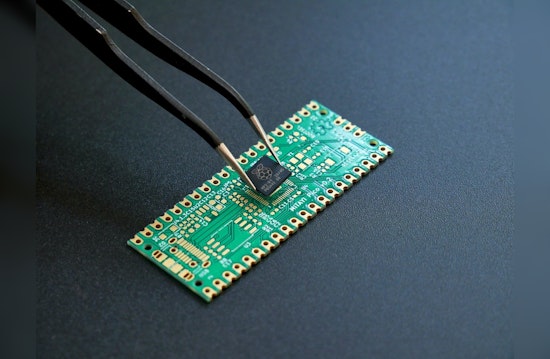 Illinois in Race for National Semiconductor Technology Center, Boosting Global R&D and Technological Progress