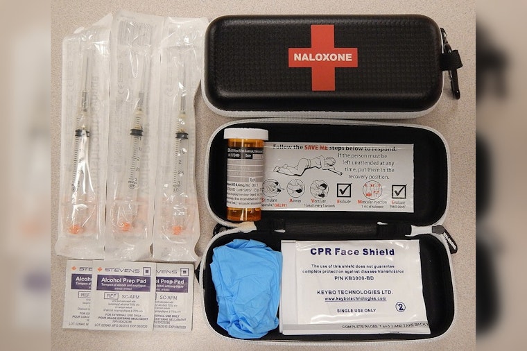LA County Libraries Launch Free Naloxone Clinics to Combat Opioid Crisis