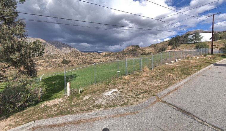 LA Fire Departments Quickly Contain Tujunga Canyon Brush Fire