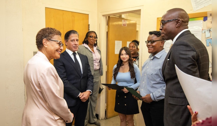 LA Mayor Rallies Support for Metro GoPass Student Pilot Program, Free Rides for LAUSD and LA Community College Students