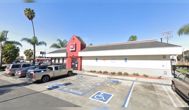 Los Angeles Fire Department Swiftly Extinguishes Blaze at Vermont Vista Jack In The Box