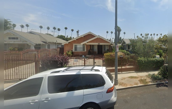 Los Angeles Fire Department Swiftly Extinguishes Jefferson Park House Blaze