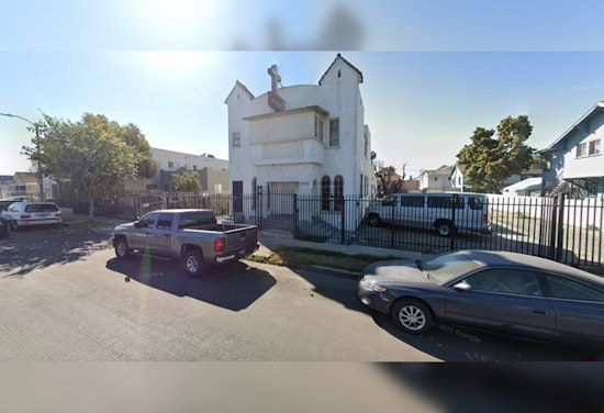 Quick-Acting LA Firefighters Douse Blaze in Vacant Church, No Injuries Reported