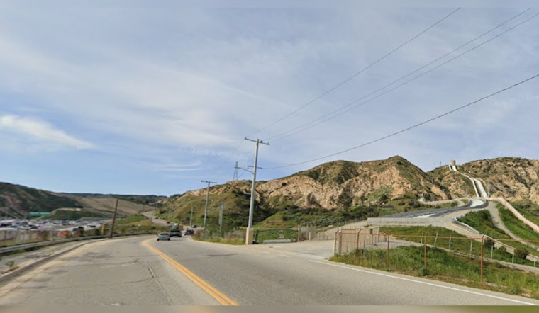 Los Angeles Firefighters Act Swiftly to Control Sylmar Brush Fire