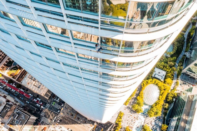 Anti-Abortion Activist Arrested after Scaling Chicago's Accenture Tower in Attempted Fund Raising Demonstration