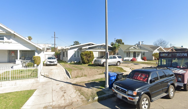 Quick Action Saves Lives and Property as LA Firefighters Tame Vermont Square Blaze in 17 Minutes