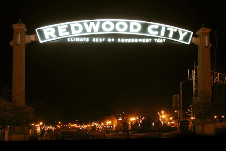 101 Northbound Lanes Closed in Redwood City for Cordilleras Creek Bridge Replacement This Coming Weekend