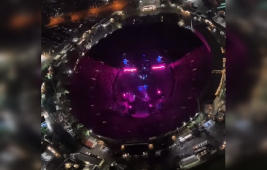 Rose Bowl Rocks: Coldplay Lights Up Pasadena Sky With Selena Gomez and H.E.R. in Surprise Performance