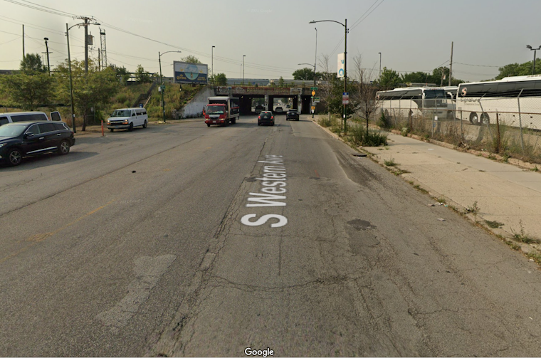 Tragic Car Crash Claims Life of 38-Year-Old in Pilsen, Lower West Side