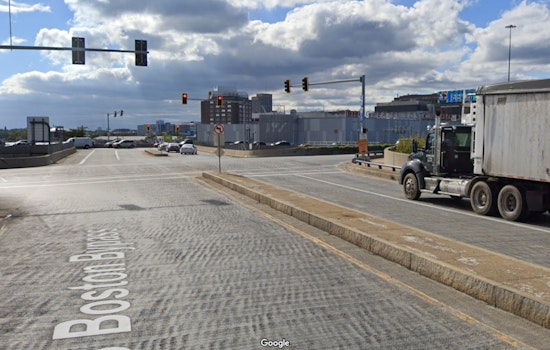 Tragic Minivan-Tow Truck Crash Results in Death of 23-Year-Old Woman in South Boston