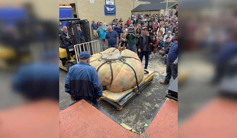 Minnesota Man's Record-Breaking 2,749-Pound Pumpkin "Michael Jordan" Wins $30,000 Prize in Half Moon Bay at California Championship