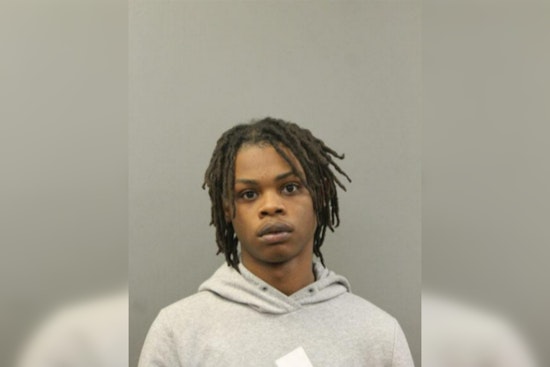 18-Year-Old Teen Charged with Robbery in Chicago