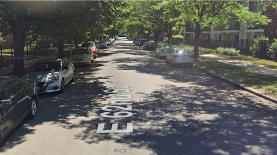 43-Year-Old Chicago Man Shot on East 62nd Street