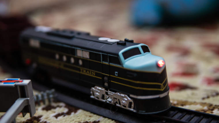 All Aboard the Nostalgia Express, Allen's Model Train Show Delivers Miniature Wonders