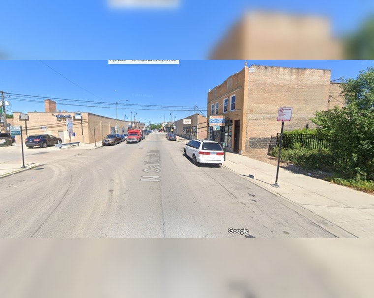 Armed Robbery Turns Violent as Liquor Store Clerk Injured in West Ridge, Chicago