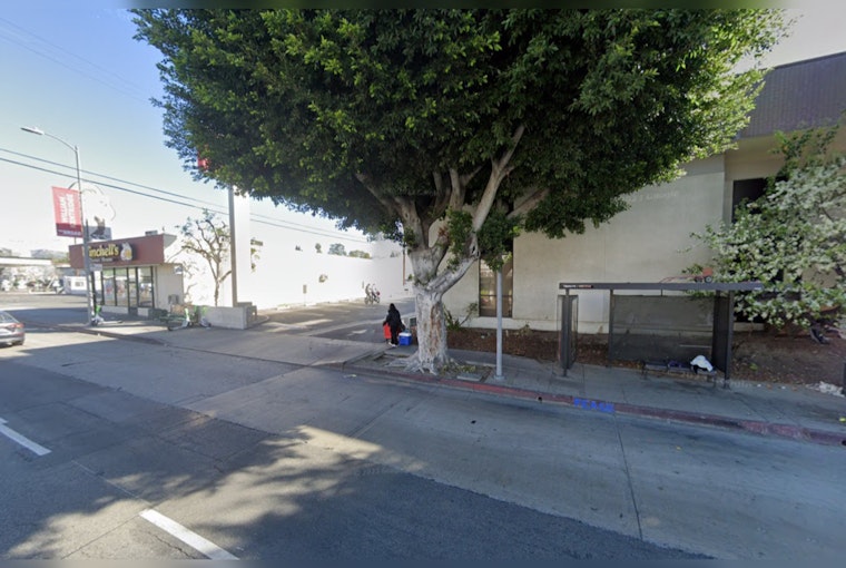 Armed Standoff on Hollywood Metro Bus Diffused with LAPD's Drone and "Robot Dog"