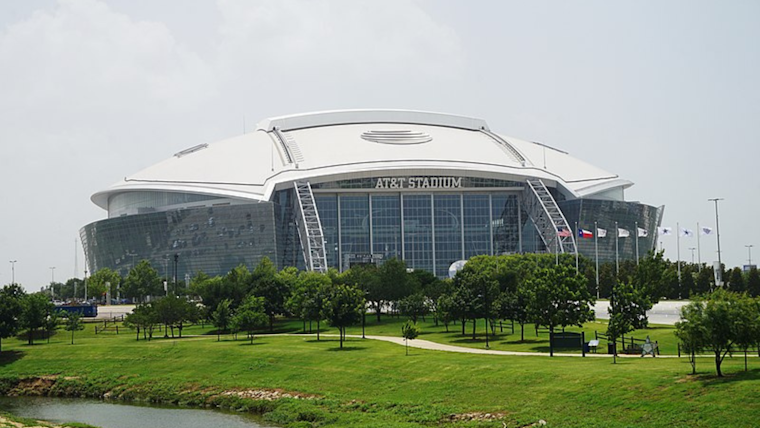 AT&T Stadium Cooks Up a Feast, Thanksgiving Day Game Menu Revealed