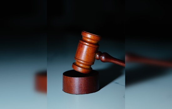 Austin Police Officer's Mistrial, Juror Reveals Deadlock Over Evidence in Murder Case