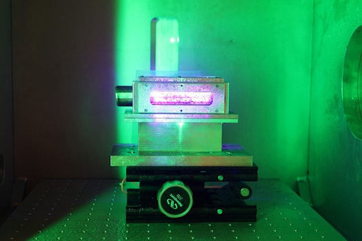 Big Power in a Small Package, UT Austin's Pint-Sized Particle Accelerator Hits 10 GeV Punch